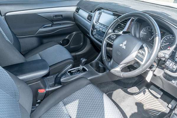 2013 Mitsubishi Outlander LS ZJ