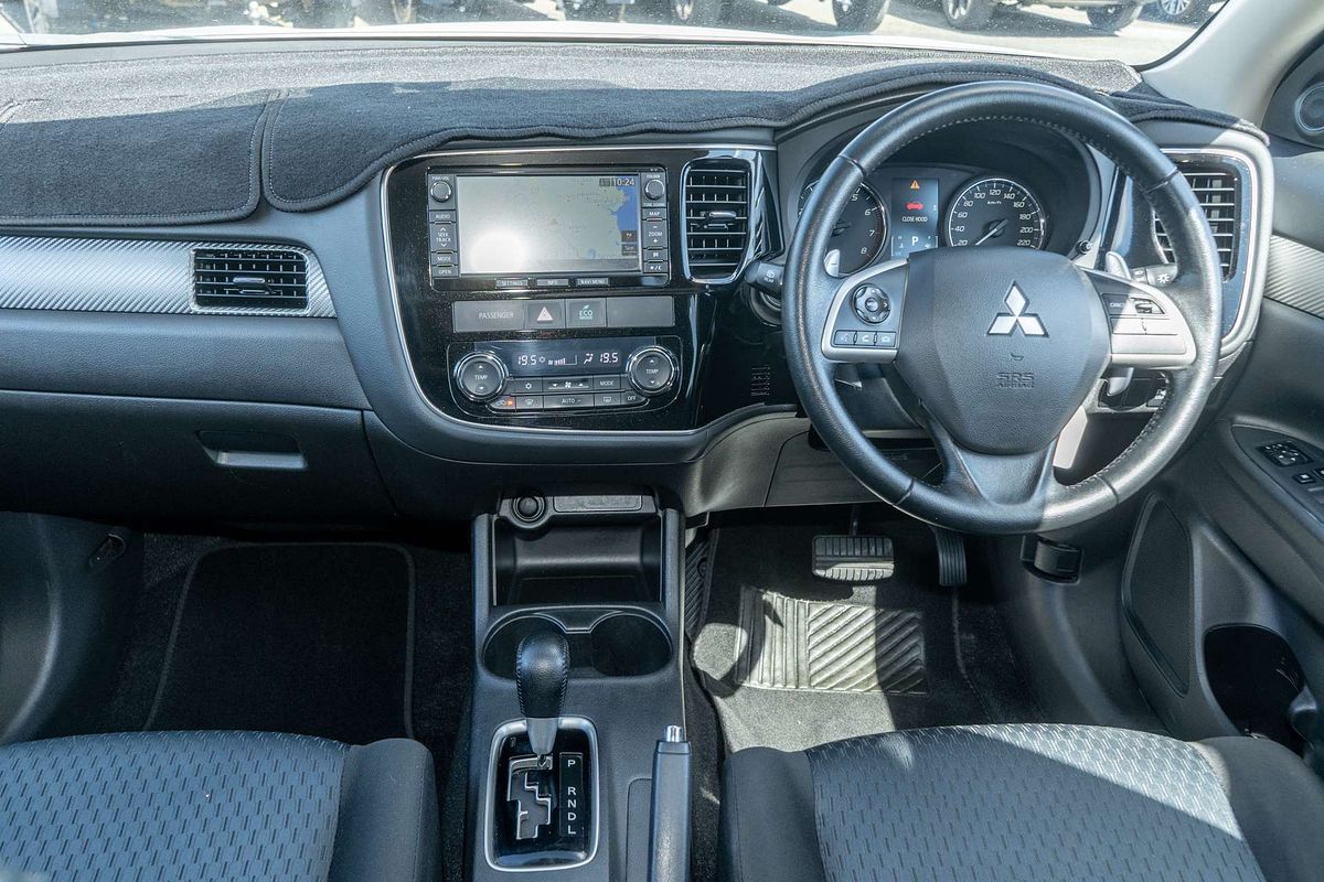 2013 Mitsubishi Outlander LS ZJ