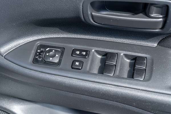 2013 Mitsubishi Outlander LS ZJ