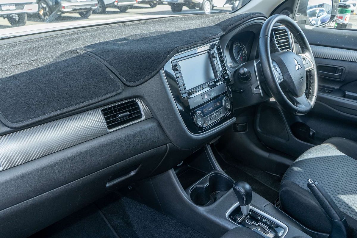 2013 Mitsubishi Outlander LS ZJ