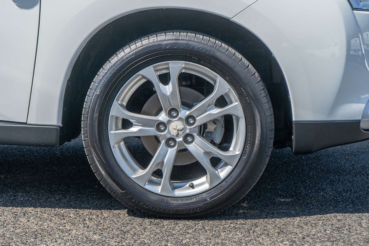 2013 Mitsubishi Outlander LS ZJ