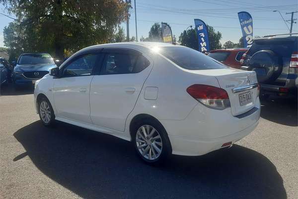 2015 Mitsubishi Mirage ES LA