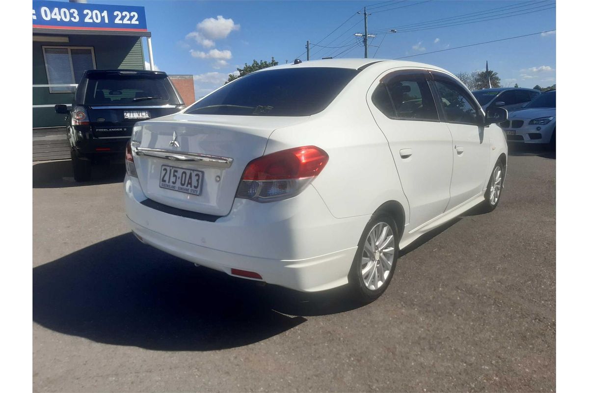 2015 Mitsubishi Mirage ES LA