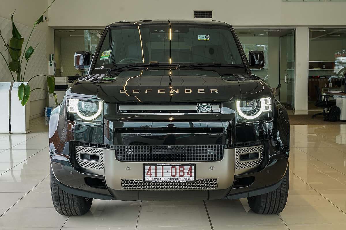 2024 Land Rover Defender 110 P400e X-Dynamic SE L663