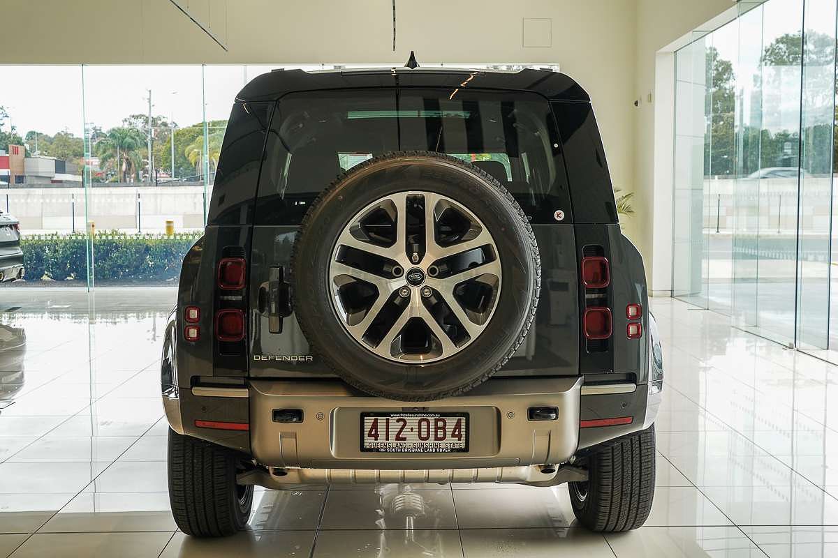 2025 Land Rover Defender 110 P400e X-Dynamic SE L663