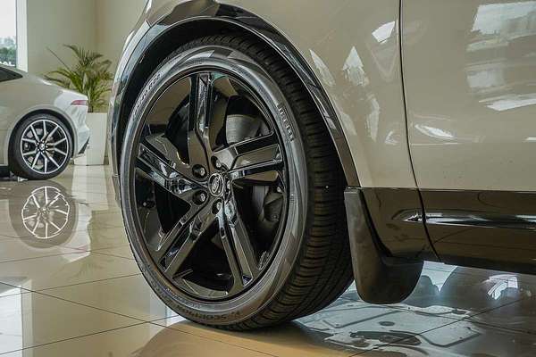 2024 Land Rover Discovery D350 Dynamic SE Series 5