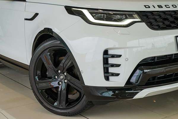 2024 Land Rover Discovery D350 Dynamic SE Series 5