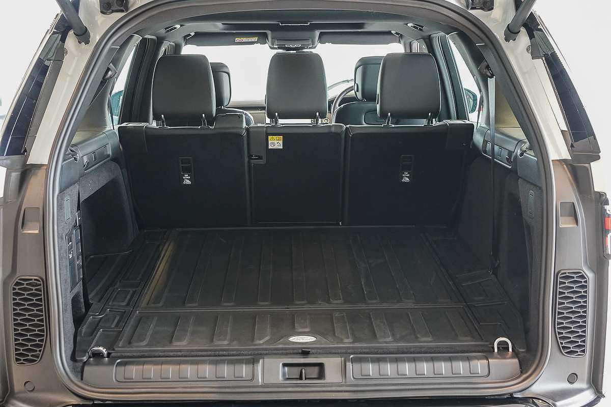 2024 Land Rover Discovery D350 Dynamic SE Series 5