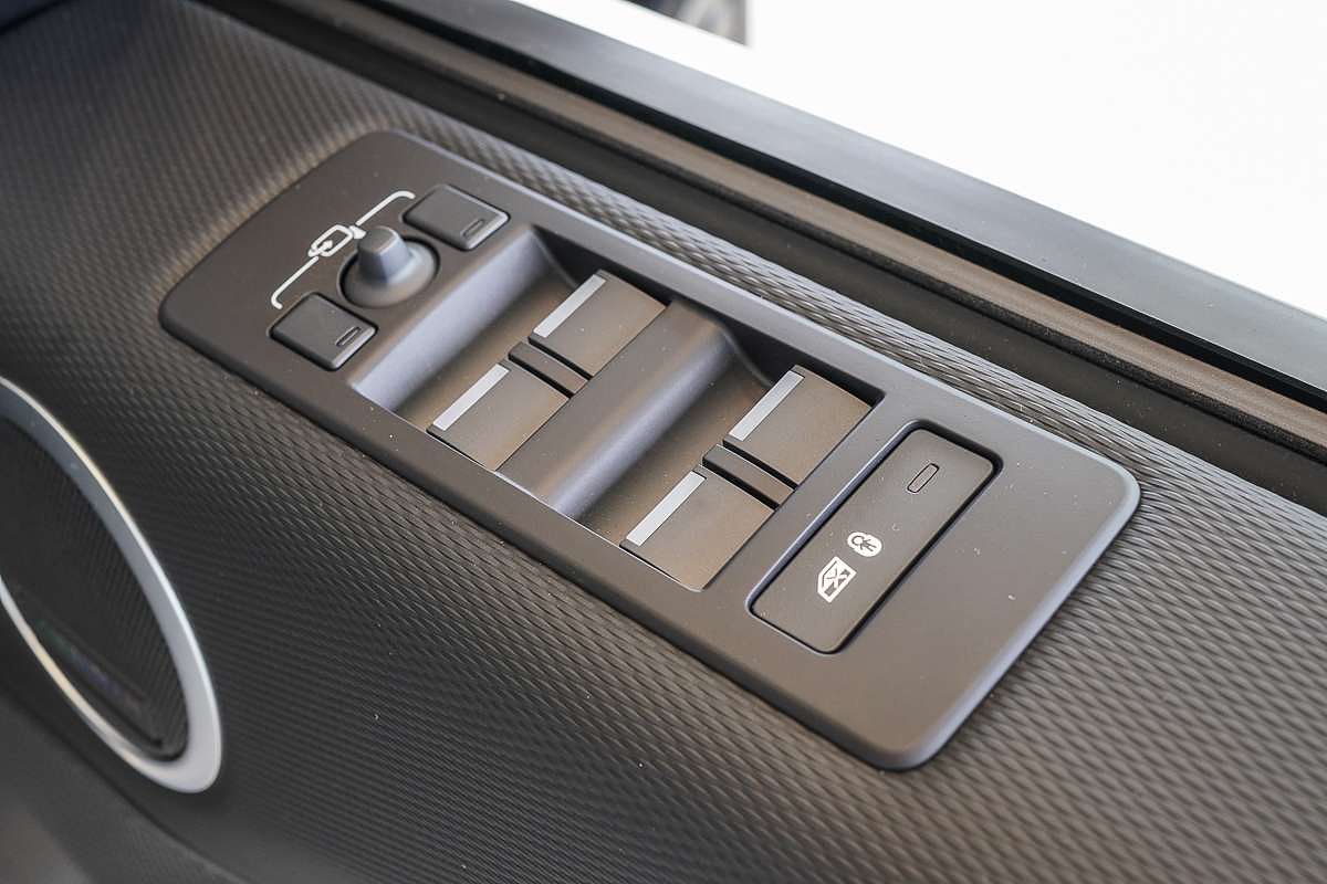 2024 Land Rover Discovery D350 Dynamic SE Series 5
