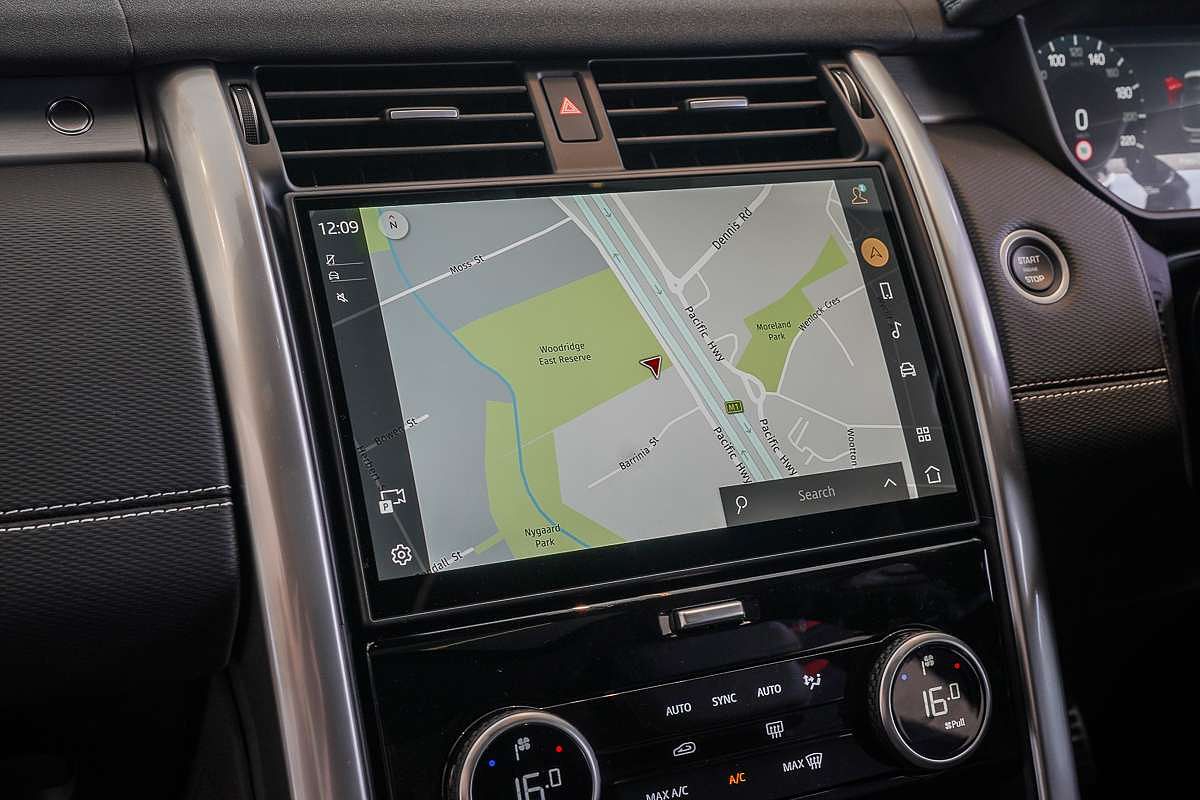 2024 Land Rover Discovery D350 Dynamic SE Series 5