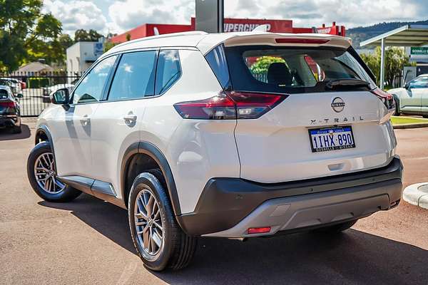 2024 Nissan X-TRAIL ST T33