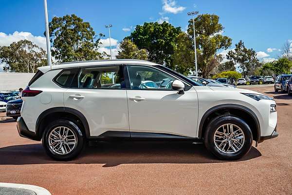2024 Nissan X-TRAIL ST T33