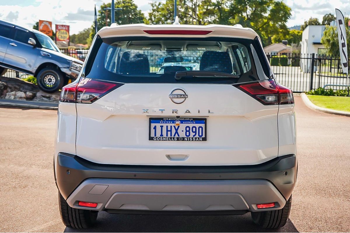 2024 Nissan X-TRAIL ST T33