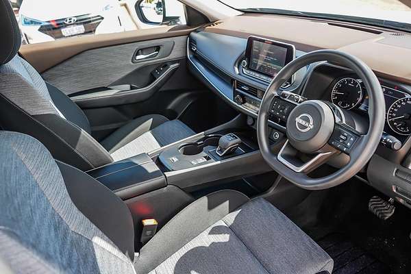 2024 Nissan X-TRAIL ST T33