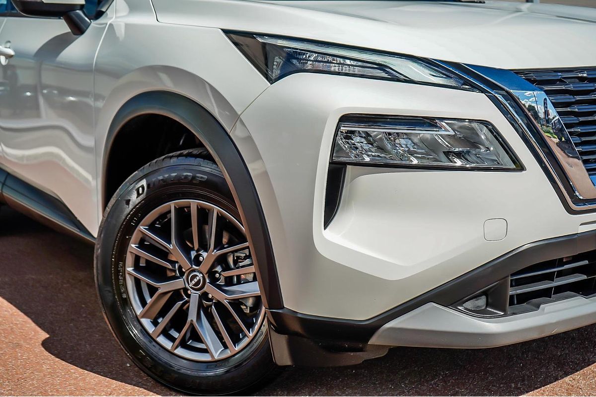 2024 Nissan X-TRAIL ST T33
