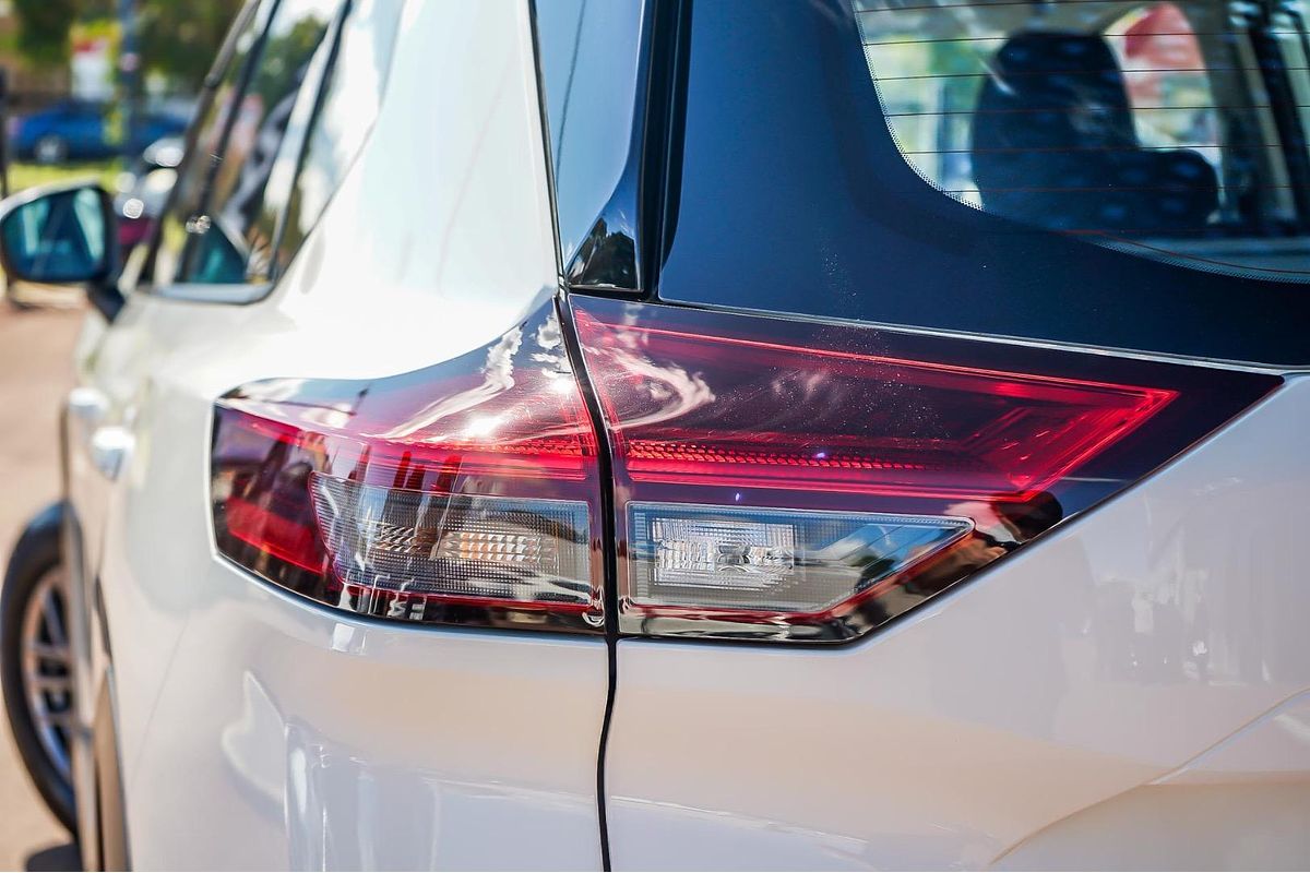 2024 Nissan X-TRAIL ST T33