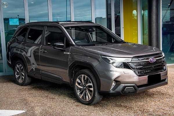 2025 Subaru Forester Hybrid Touring S6