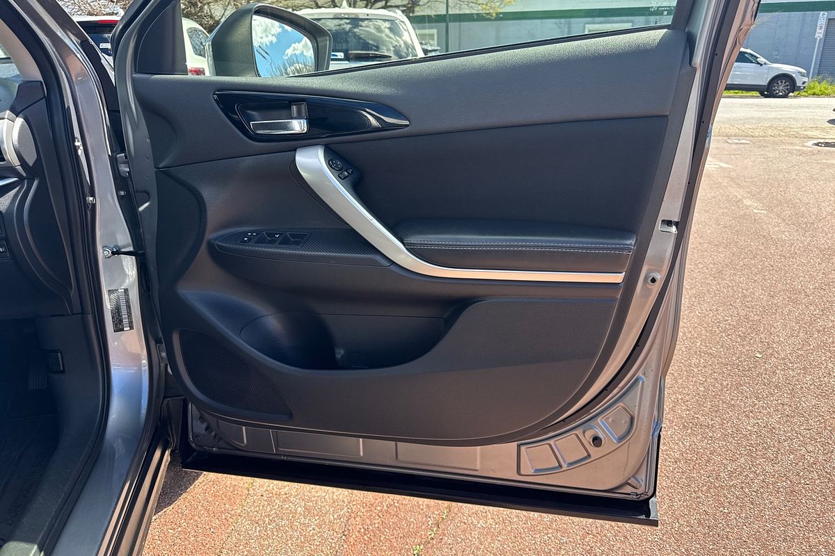 2018 Mitsubishi Eclipse Cross LS YA