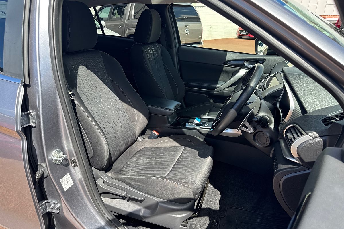 2018 Mitsubishi Eclipse Cross LS YA