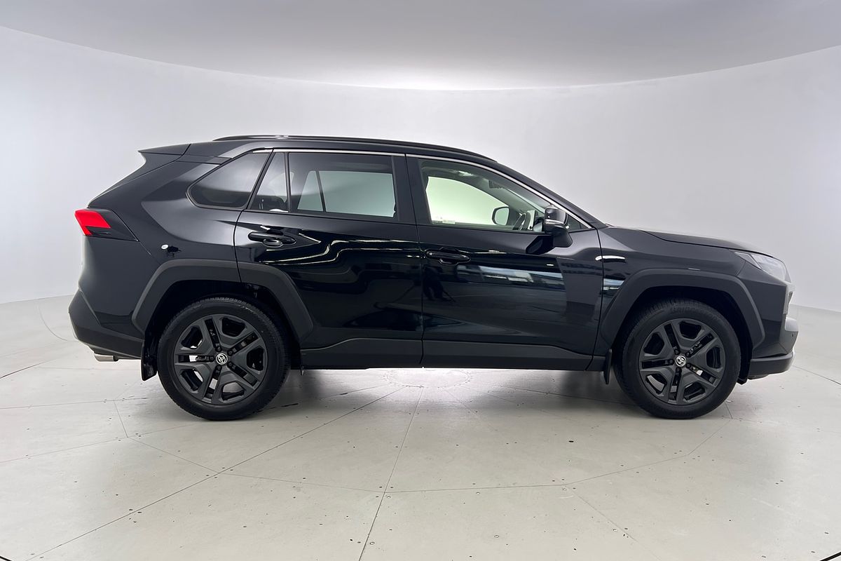 2024 Toyota RAV4 Edge AXAA54R