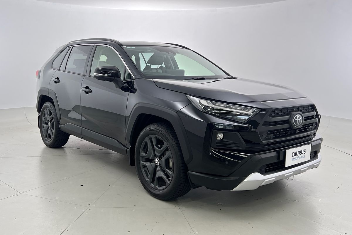 2024 Toyota RAV4 Edge AXAA54R