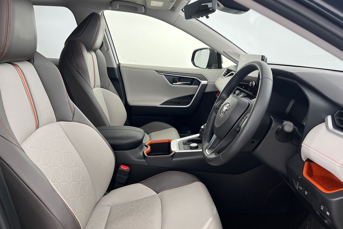 2024 Toyota RAV4 Edge AXAA54R