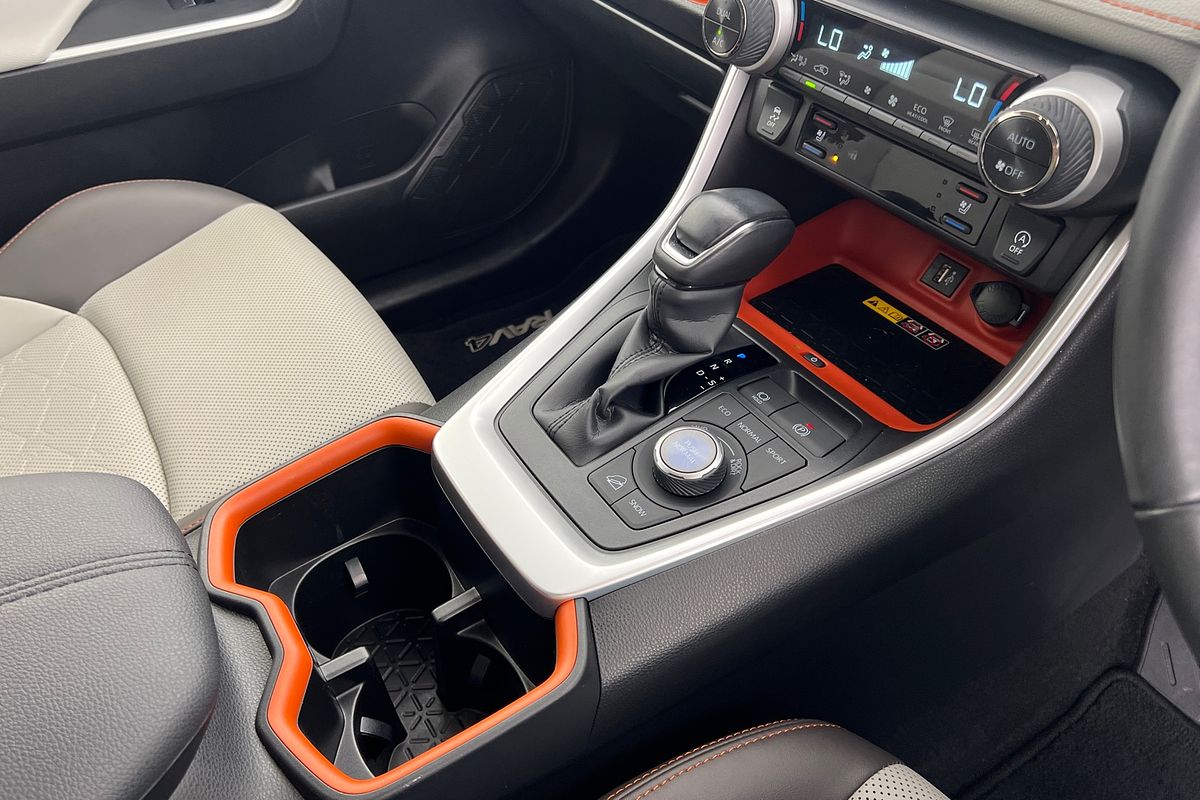 2024 Toyota RAV4 Edge AXAA54R