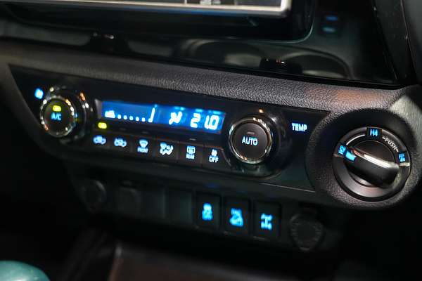 2018 Toyota Hilux SR5 GUN126R 4X4