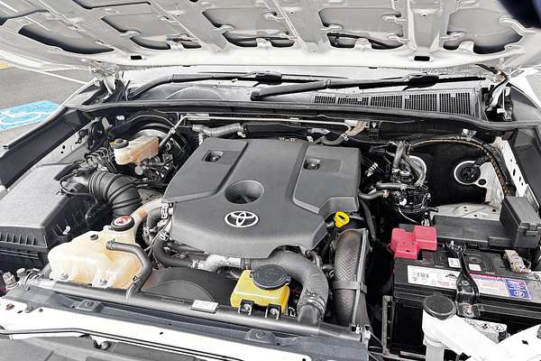 2017 Toyota Hilux SR5 GUN126R 4X4
