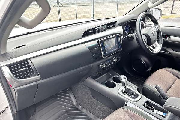 2017 Toyota Hilux SR5 GUN126R 4X4