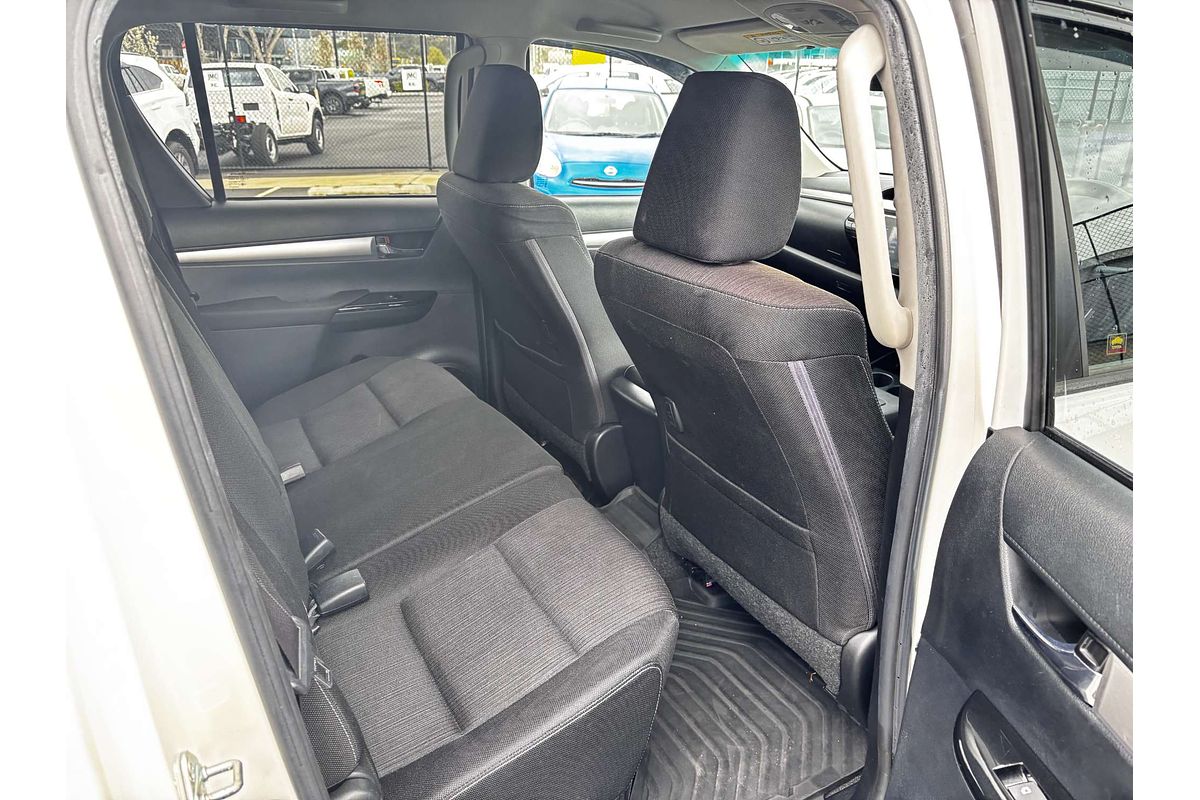 2017 Toyota Hilux SR5 GUN126R 4X4
