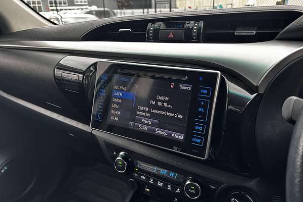 2017 Toyota Hilux SR5 GUN126R 4X4