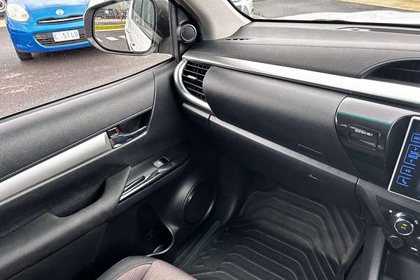 2017 Toyota Hilux SR5 GUN126R 4X4
