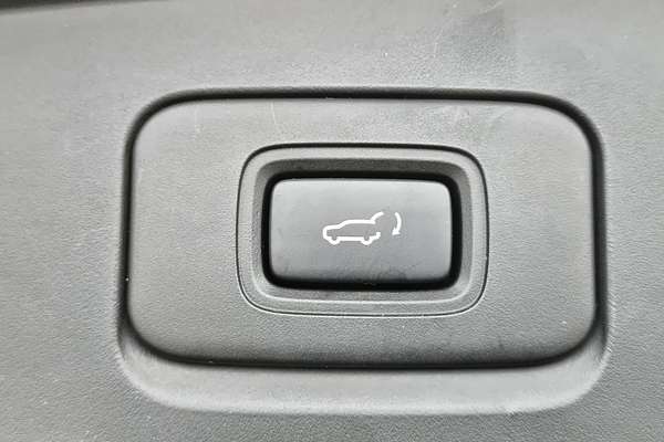 2024 Isuzu MU-X LS-T