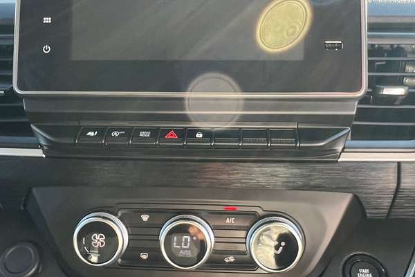 2024 Renault Trafic Crew Lifestyle X82 LWB