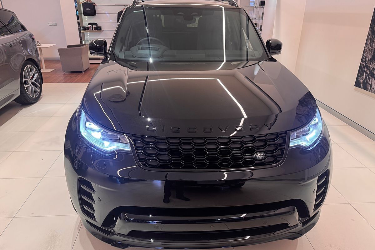 2025 Land Rover Discovery D350 Dynamic HSE Series 5