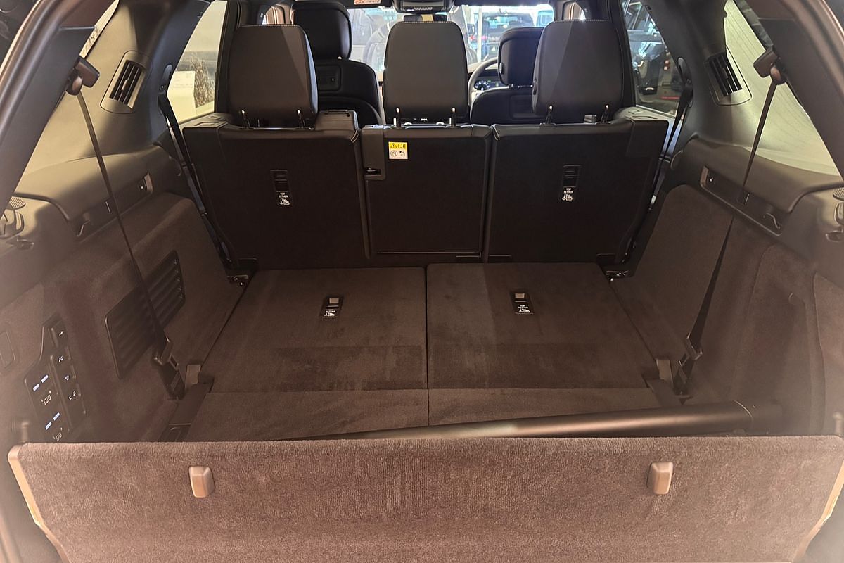 2025 Land Rover Discovery D350 Dynamic HSE Series 5