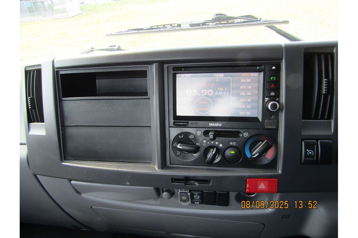 2017 Isuzu F Series FRR107-210 4x2 LWB
