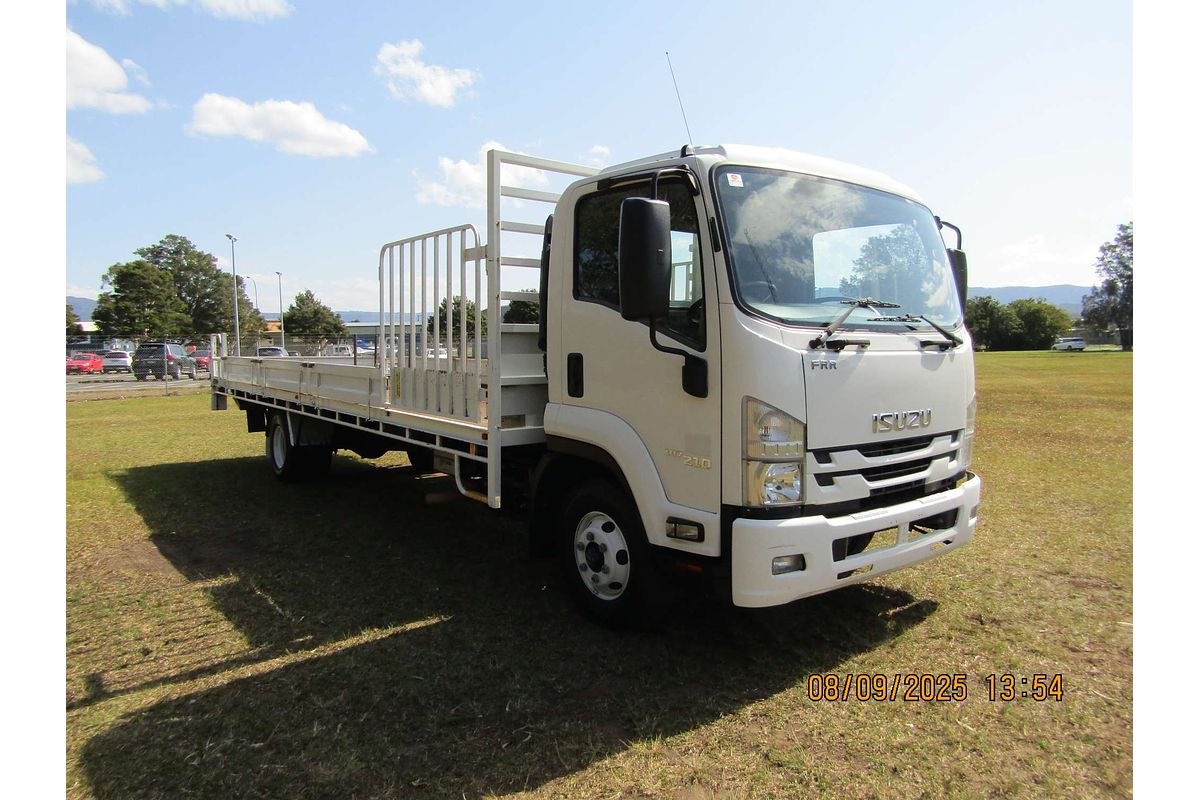 2017 Isuzu F Series FRR107-210 4x2 LWB