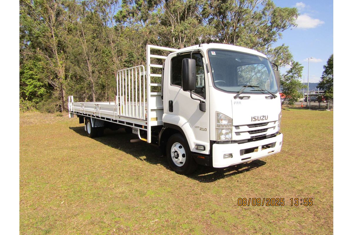 2017 Isuzu F Series FRR107-210 4x2 LWB