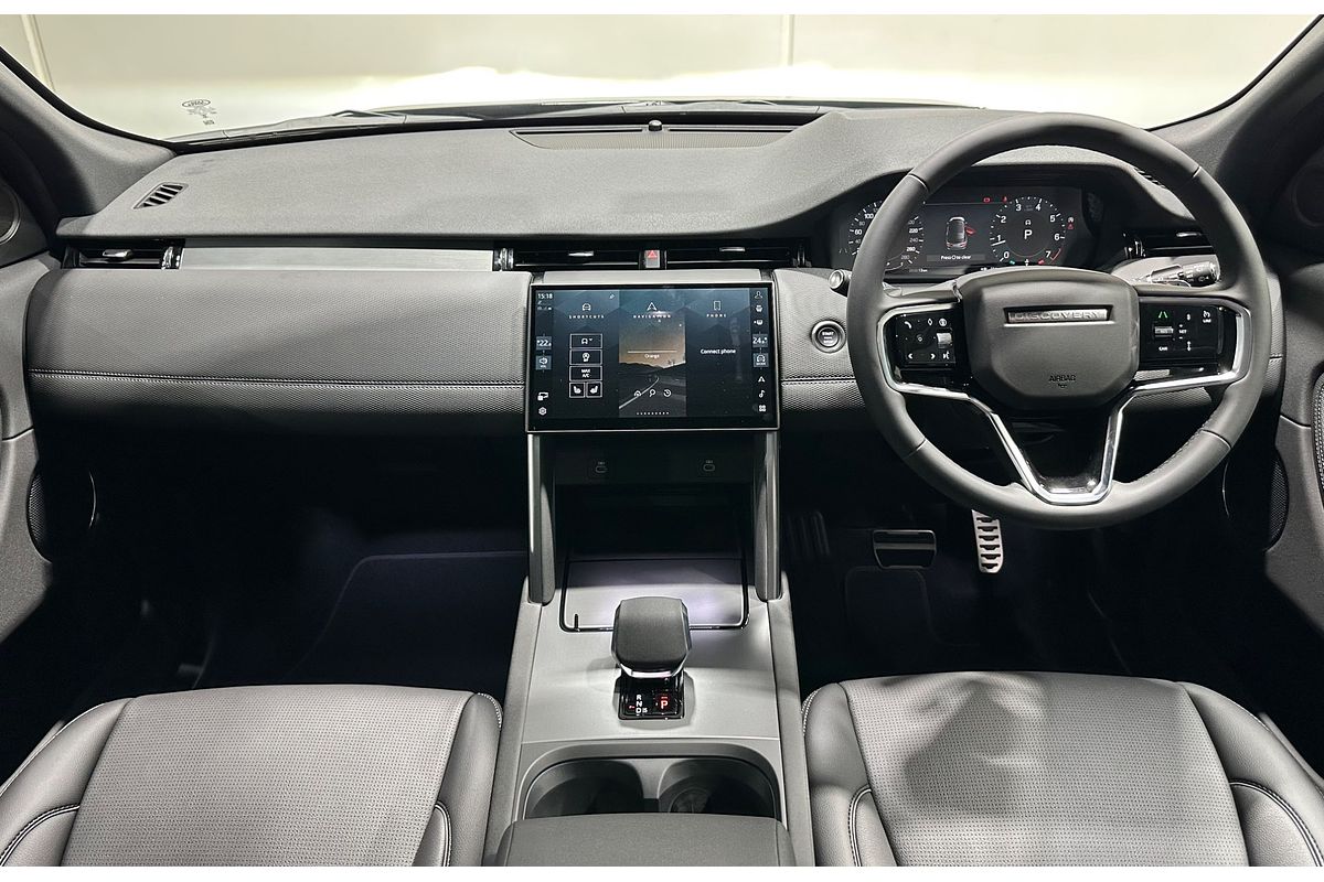 2025 Land Rover Discovery Sport P250 Dynamic SE L550