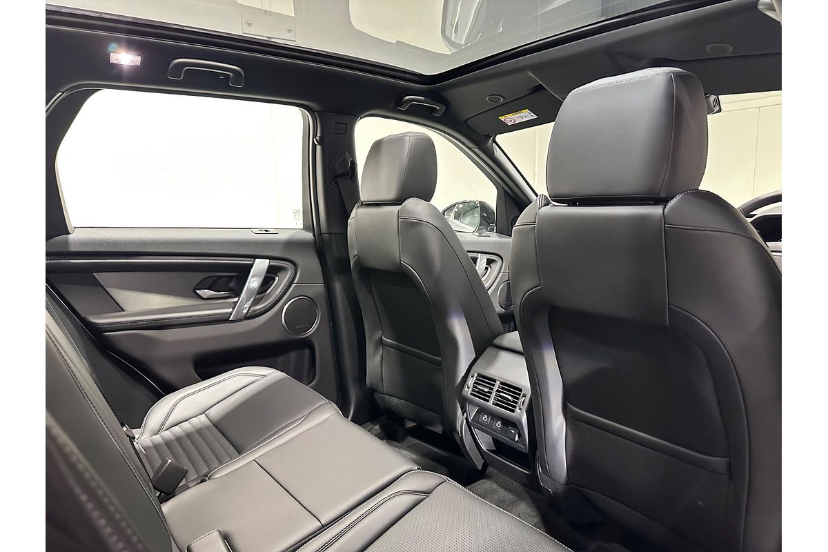 2025 Land Rover Discovery Sport P250 Dynamic SE L550