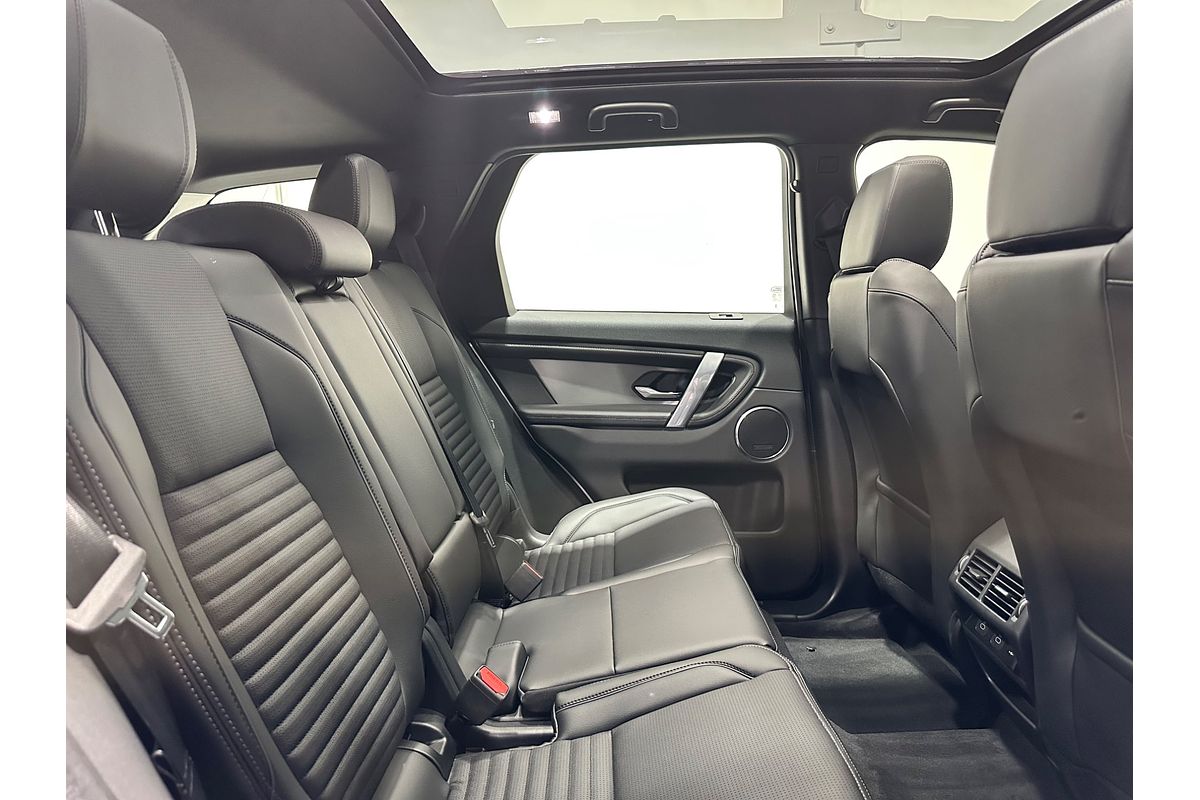 2025 Land Rover Discovery Sport P250 Dynamic SE L550