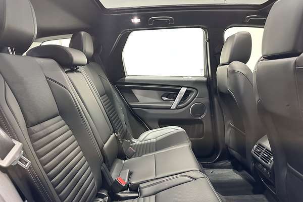 2025 Land Rover Discovery Sport P250 Dynamic SE L550