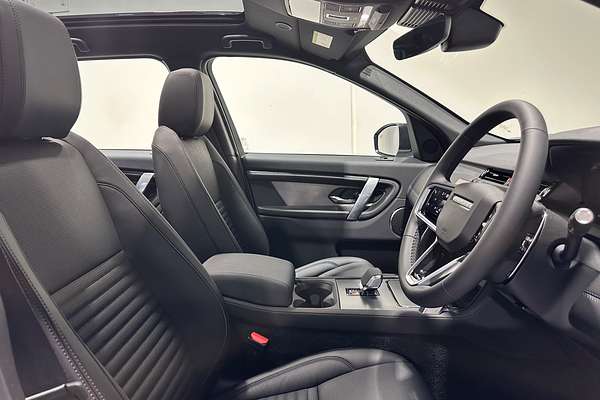 2025 Land Rover Discovery Sport P250 Dynamic SE L550