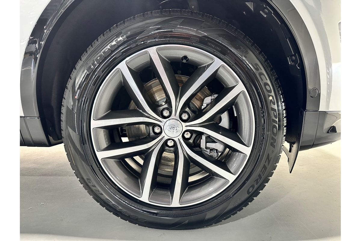 2025 Land Rover Discovery Sport P250 Dynamic SE L550