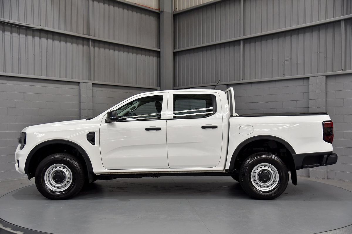 2025 Ford Ranger XL 4X4 2.0L