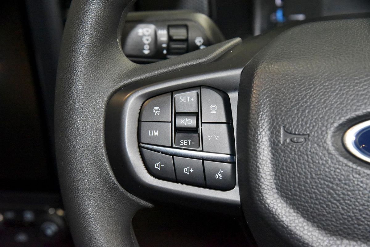 2025 Ford Ranger XL 4X4 2.0L