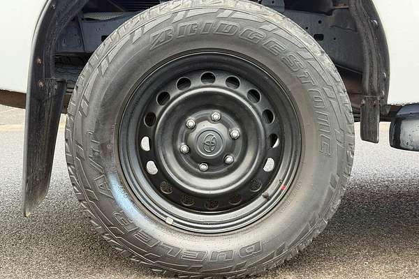 2017 Toyota Hilux SR GUN126R 4X4
