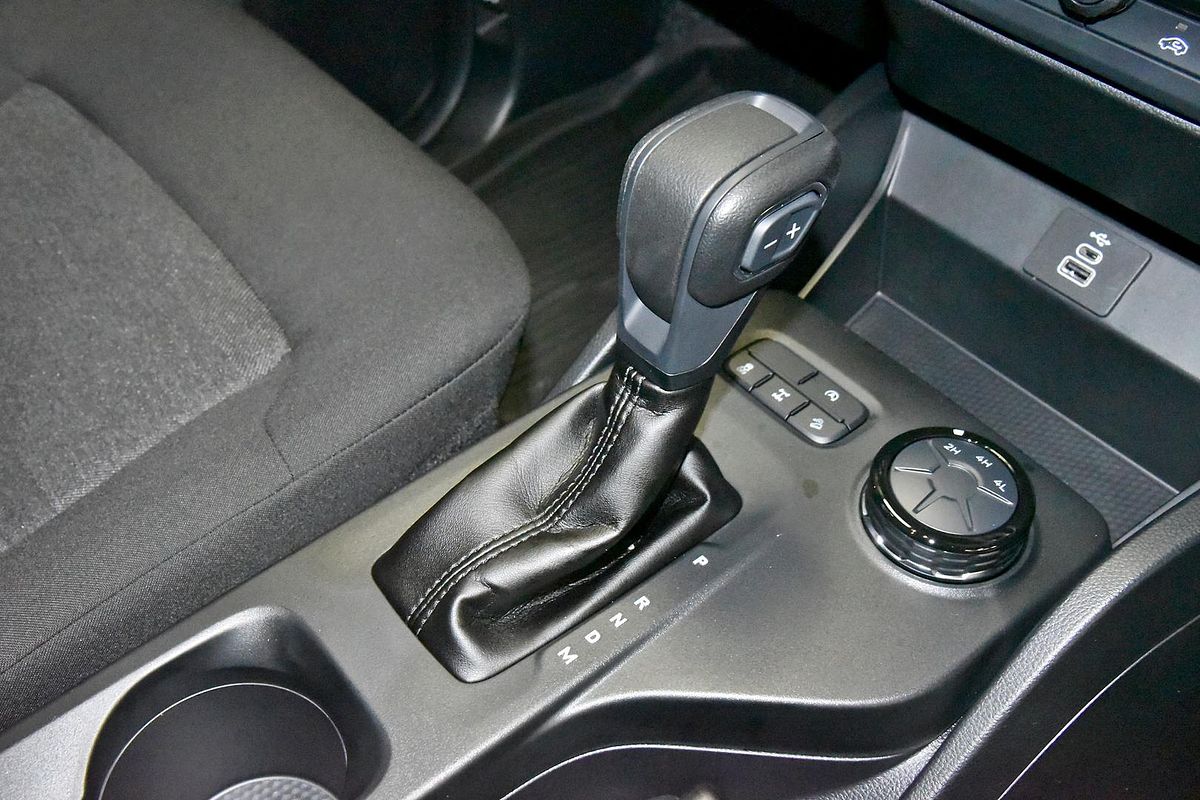 2025 Ford Ranger XL 4X4 2.0L